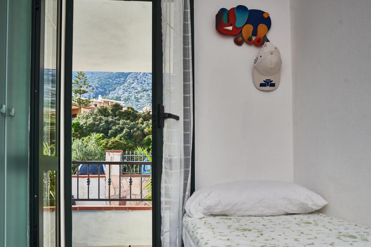 Villetta Vista Mare Cala Gonone Eksteriør billede